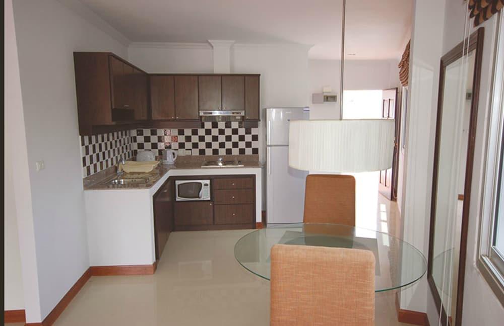 Orchid Kathu Heights Service Apartments Exterior photo